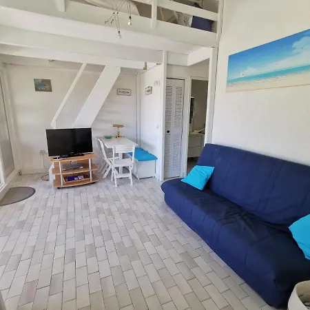 Apartment 5026 Tennis Village 111 *